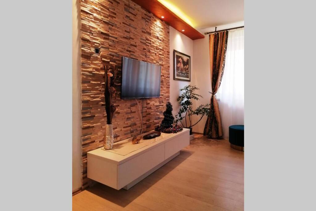 Oasis Felix Apartment 贝尔格莱德 外观 照片